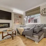3Bed 3Bath Kensington Palace