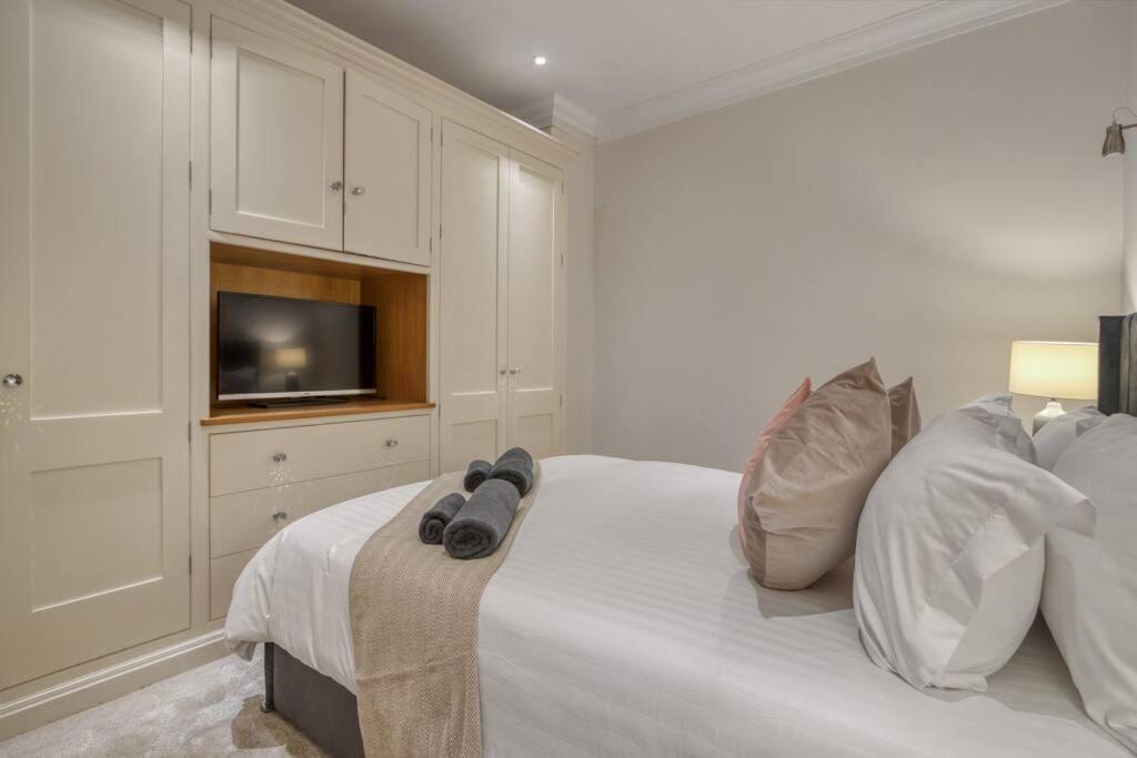 3bed 3bath Kensington Palace